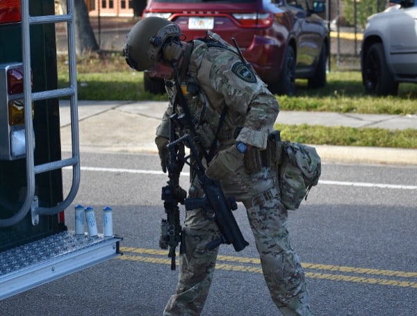 Suspect Arrested After 21-Hour Standoff With Police in Tampa