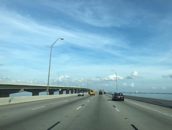 Are The Barriers On Tampa Bridges Safe For Drivers?