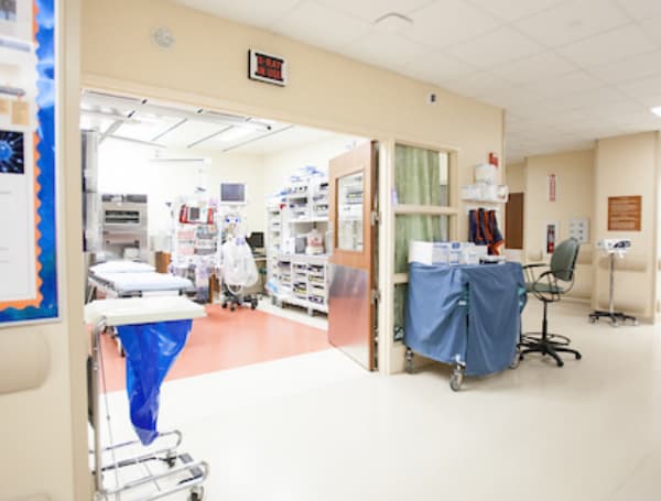 Florida COVID-19 Hospitalizations Fall Below 1,000