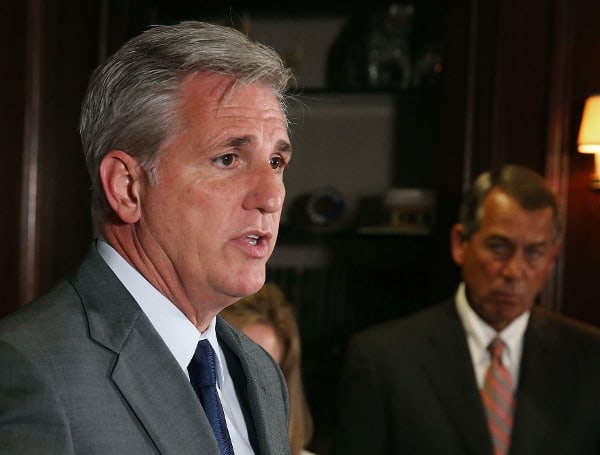 McCarthy Considers Banning Lawmakers From Trading Stocks If Republicans Retake House Majority