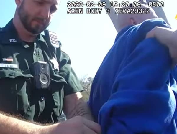 Watch: “Don’t Hit Me” Florida Middle School Bus Driver Arrested For DUI, With 40 Kids On Board