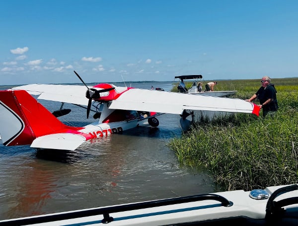 Florida Man’s Plane Hits A Wake In The Water Dampening Father’s Day Flight