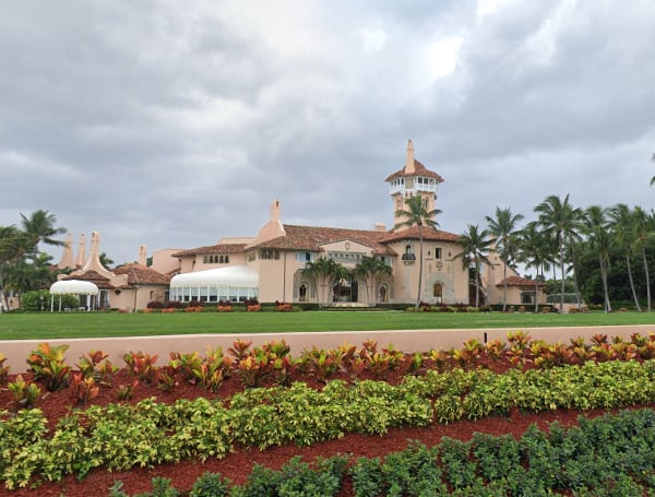 Report: FBI Agents At Mar-a-Lago Raid In Florida Were Authorized To Use Deadly Force Against Trump