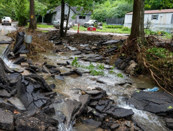 Florida Sends Emergency Teams To Flood-Ravaged Kentucky