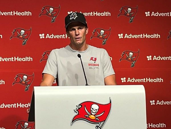 Bucs Tom Brady On Media Scrutiny ‘Try To Do My Best’