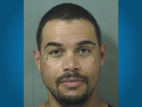 Tarpon Springs Man Arrested After Choking Girlfriend, Preventing Her From Dialing 911