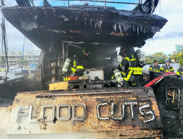 Hillsborough County Fire Rescue Battles Boat Fire In Little Harbor Marina In Ruskin