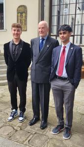 Dos jovenes líderes del Sur de la Florida han hecho una impresión inolvidable en el escenario internacional