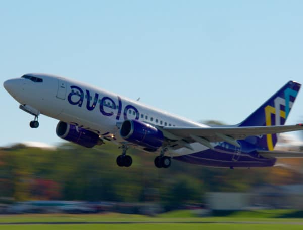 Avelo Airlines Shows Love To Lakeland Customers With Valentine’s Day Surprise