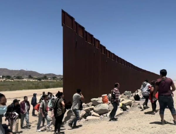 Mayor Of Arizona Town At Harris’ Border Visit Recalls Darker Days Of The Crisis