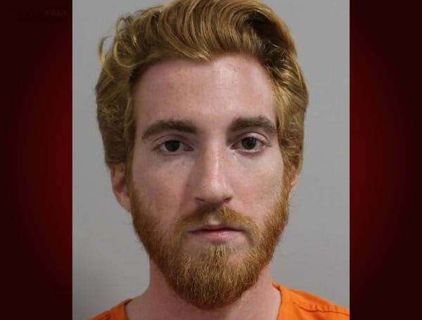 Florida Lawn Tech Arrested Twice After ‘Exposing’ Himself To Customers, Claims Broken Zipper