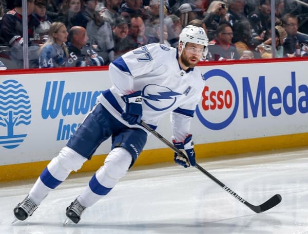 Tampa Bay Lightning Lock Up Star Defenseman Hedman With 4-Year Extension