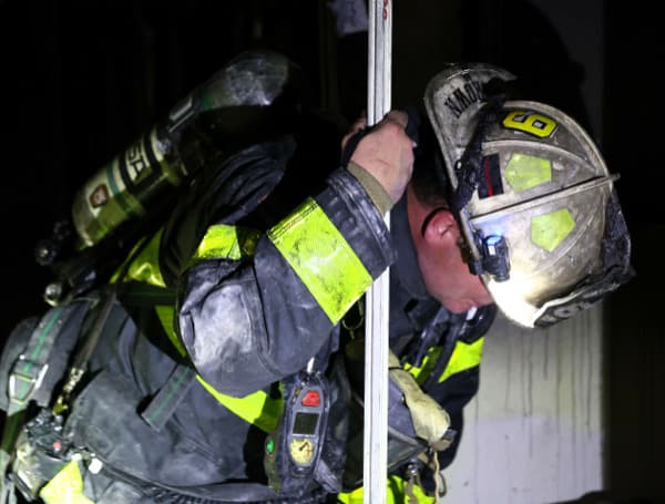 Hillsborough County Fire Rescue Stops Kitchen Fire In Tampa Home