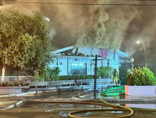 Tampa Fresh Kitchen Restaurant Engulfed In Early Morning Blaze