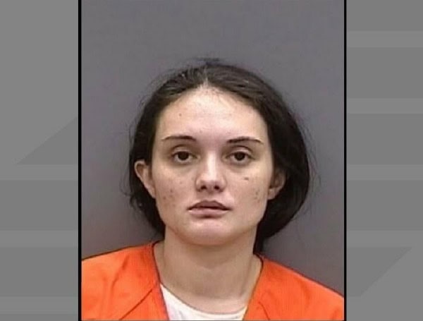 Hillsborough County Sheriff’s Office Seeking Public’s Help In Locating Wanted Tampa Woman