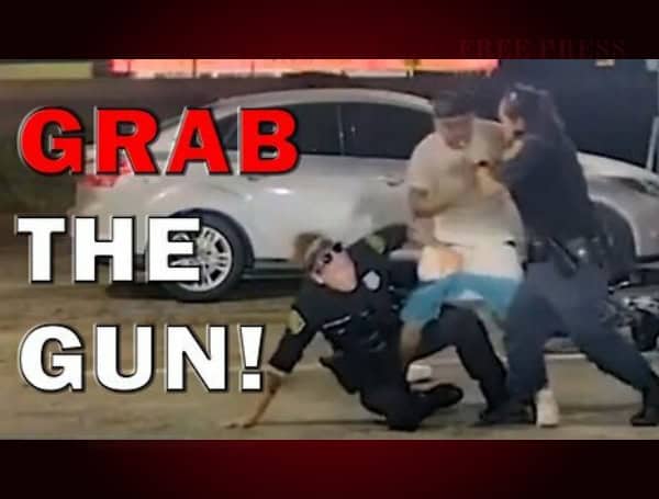 Female Officers Battle For Suspect’s Handgun During Crazy Takedown – LEO Talk Show