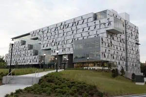 N-RG CLADDING RECOGNIZED IN USGLASS MAGAZINE’S ANNUAL DESIGN AWARDS FOR MALACHOWSKY HALL AT THE UNIVERSITY OF FLORIDA