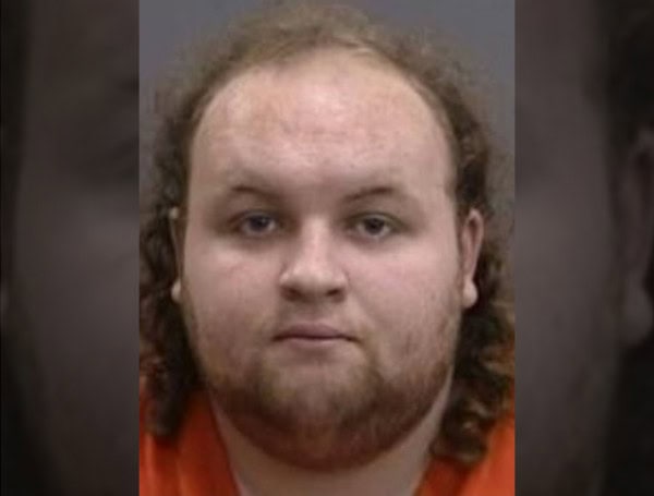Substitute Teacher Busted For ‘Air Dropping’ Obscene Images To Jennings Middle Schoolers